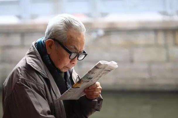 老花鏡幾年需要一換？您的老花鏡戴了多久了？