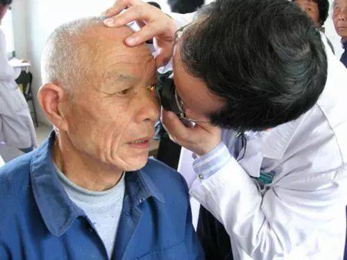 佩戴老花鏡需要注意什么？